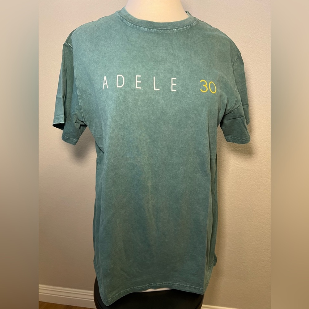 BRAND NEW Adele 30 Las Vegas merch T Shirt Size M